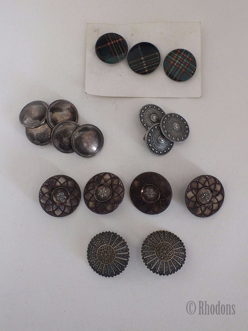 Buttons, Antique & Vintage, Mixed Lot From Early 1900s To 1980s