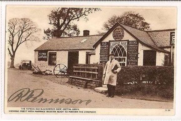 Gretna Green Famous Old Blacksmiths Shop 1930s Postcard