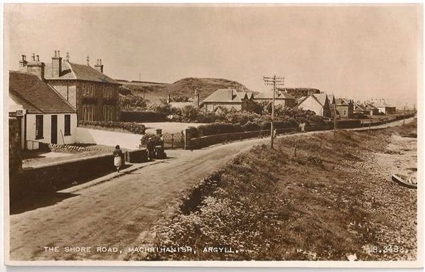 Shore Road Machrihanish, Argyllshire, Scotland. 1950s Postcard 