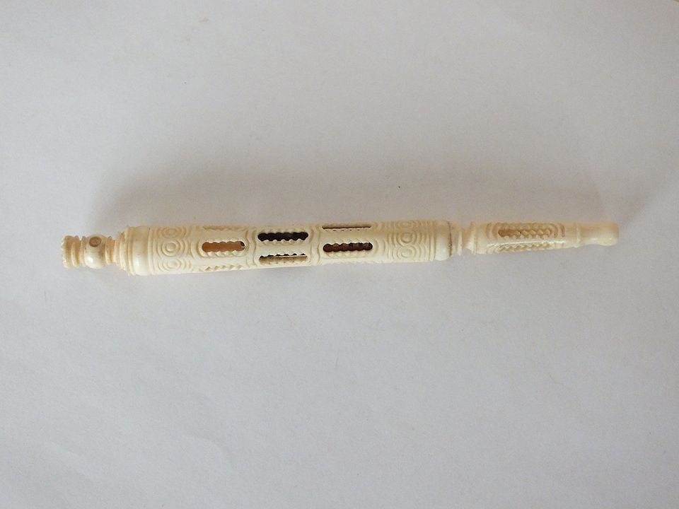 Carved Bone Stanhope Dip Pen Holder, Views Of Ramsey Isle Of Man. Late 19th / early 20 century.