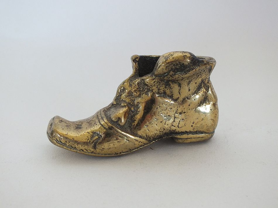 Thimble Boot Shoes Bronze Brass IronWork Miniature Beautifully #266 