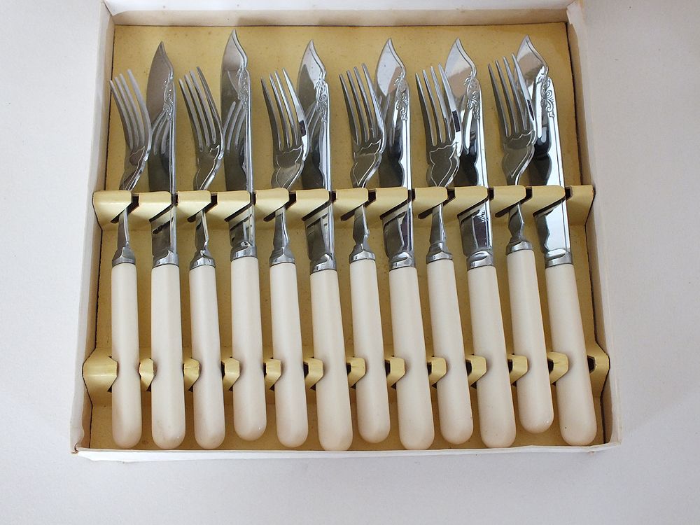 Fish Cutlery- 6 Place Setting-Stainless Chromium Plate-Boxed Set-Vintage