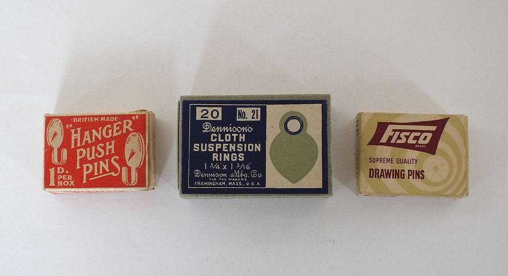 Vintage Packaging Push Pins, Drawing Pins, Suspension Rings