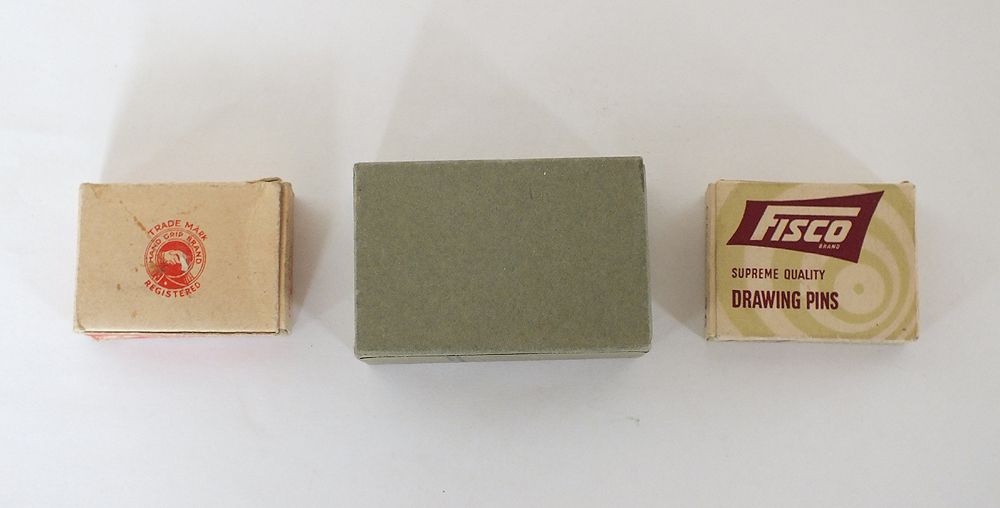 Vintage Packaging Push Pins, Drawing Pins, Suspension Rings