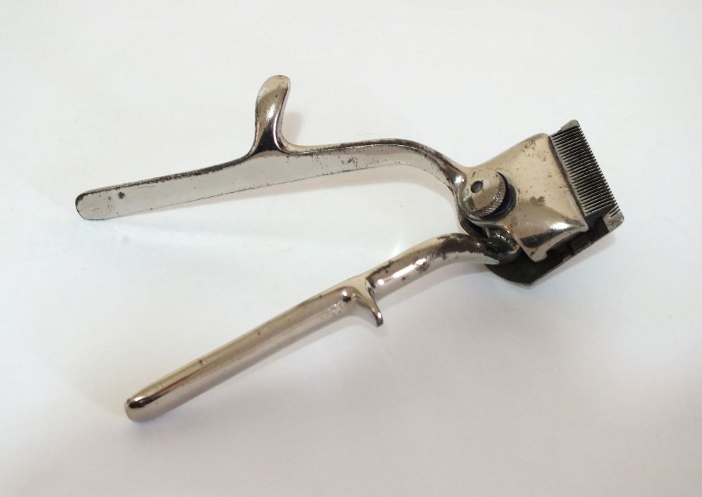 old school barber clippers