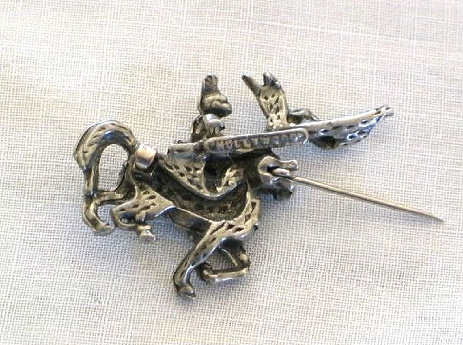 Medieval Knight On Horse Pin Brooch-Hollywood Design Jewellery