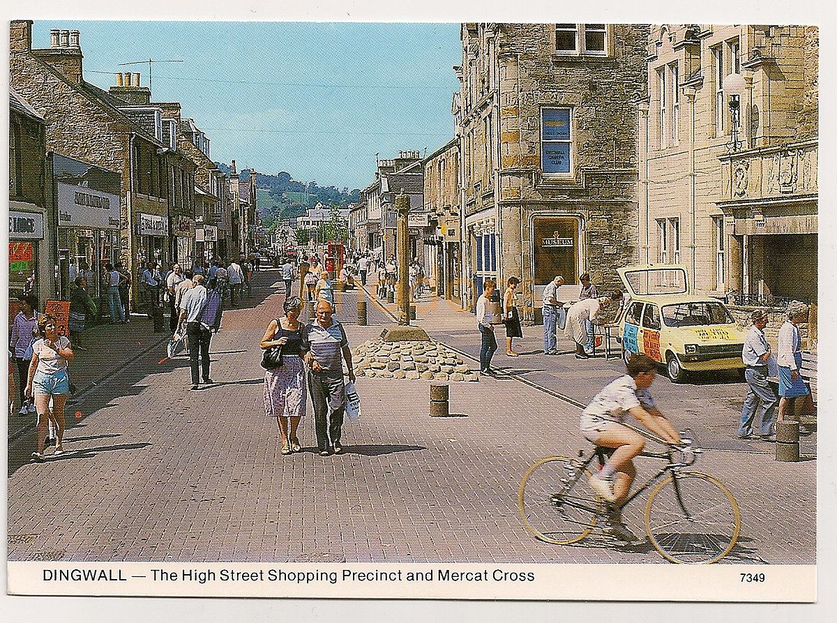 The Novar Arms Hotel, Evanton Rossshire Scotland Photo Postcard