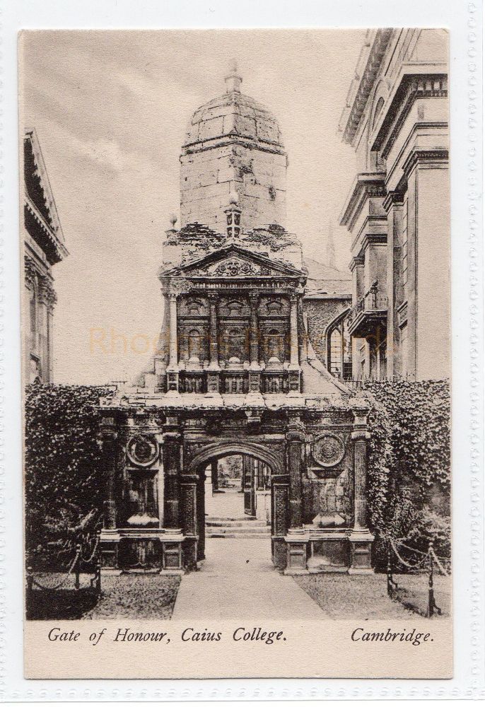 Gate Of Honour, Caius College College Cambridge Postcard | Sent To Mrs HARROD, Ipswich 1904