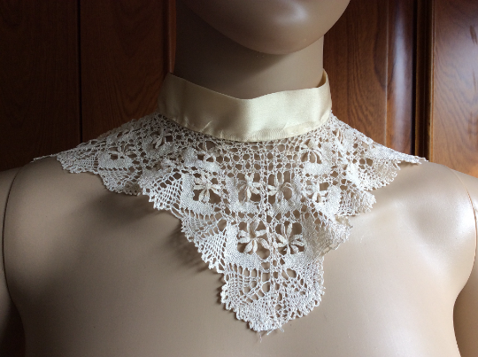 Victorian High Collar - Handmade Honey Coloured Silk Bobbin Lace