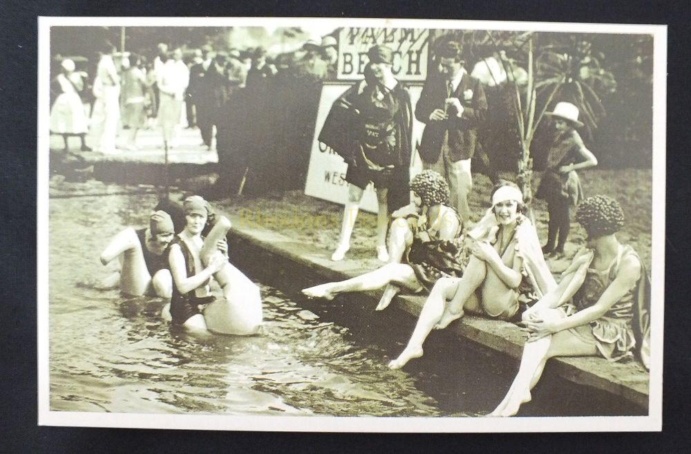 Hampton Court - Londons Palm Beach 1926 - Reproduction Postcard-NPU