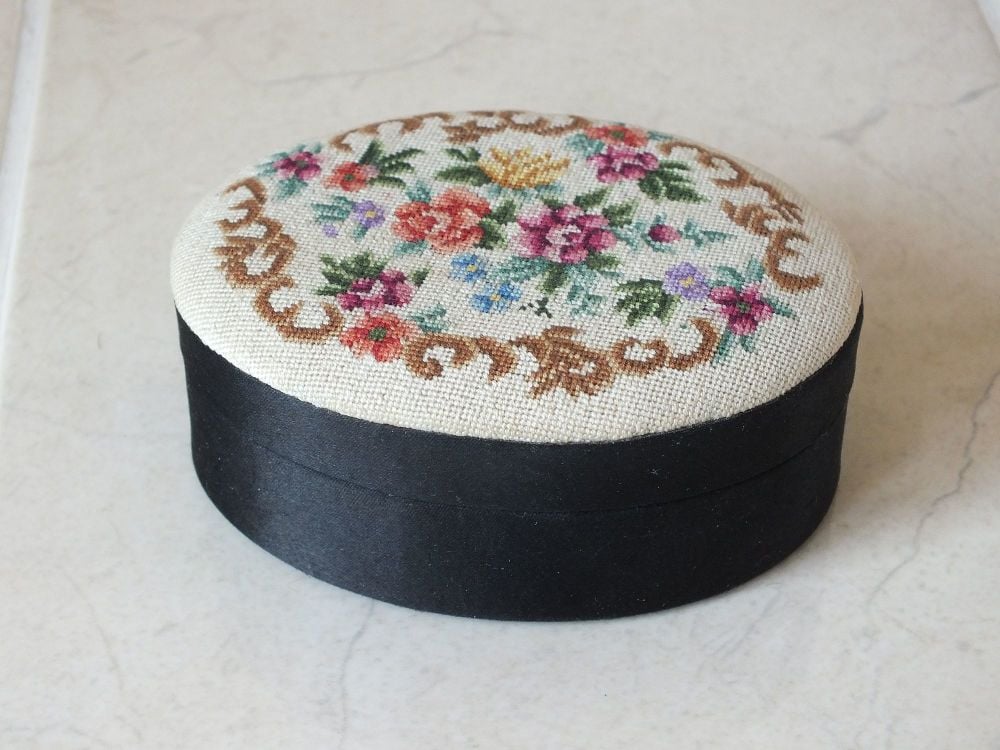 Jewellery / Trinkets Box With Floral Petite Point Embroidery Lid-Late 1900s Vintage