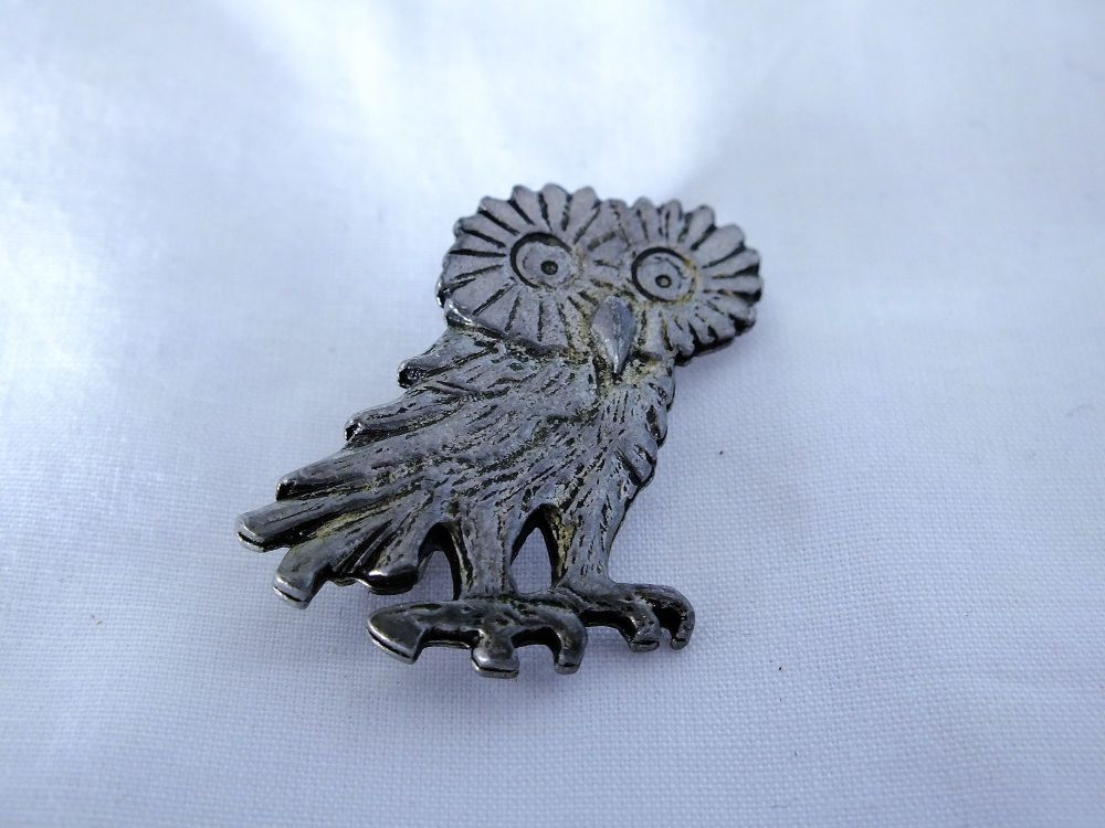 Wise Owl Lapel Pin Brooch - Circa 1990s Vintage