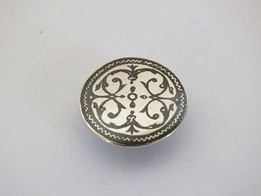 Vintage Lapel Buttonhole Brooch-Silvertone Niello Metal