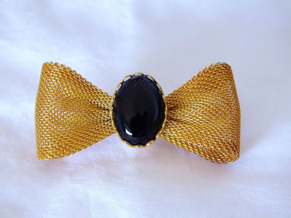 Bow Pin Brooch-Bow Tie Design-Late 20th Century Vintage-Gold Tone and Black