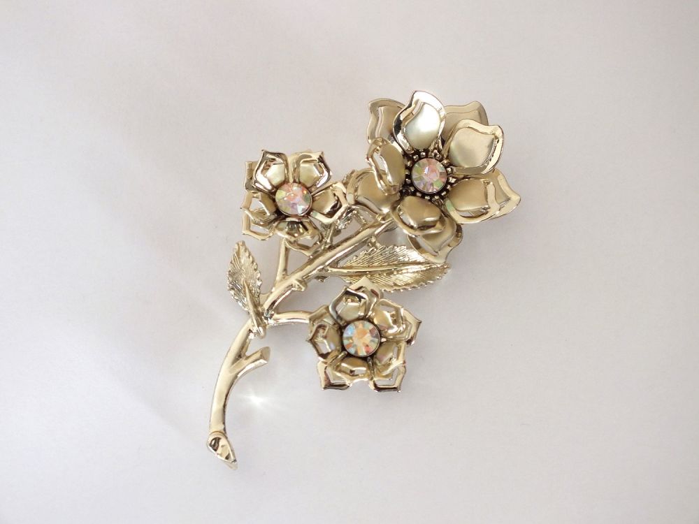Rhinestone Flower and Leaf Pin Brooch