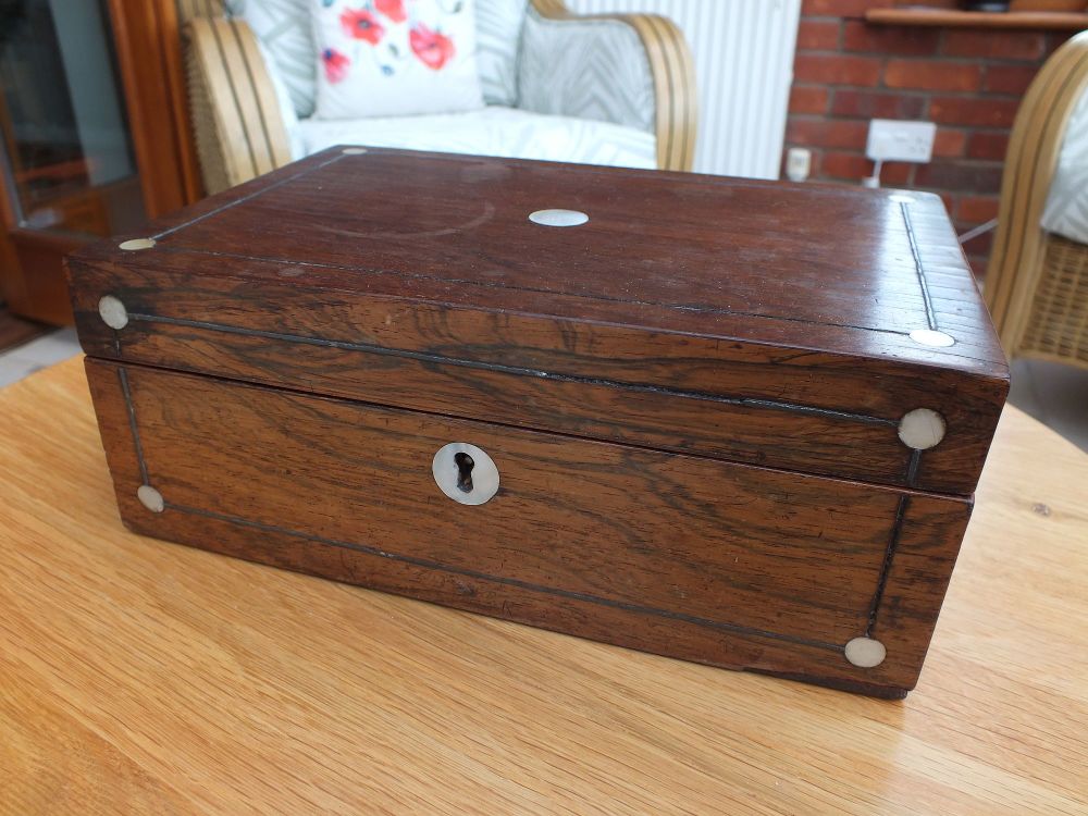 Victorian Rosewood Jewellery / Sewing Box-Mother of Pearl Inlays-Circa Mid / Late 1800s-A/F-For Restoration
