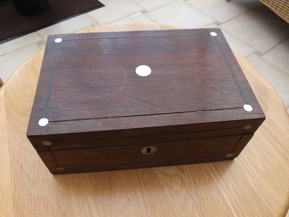 Victorian Rosewood Jewellery / Sewing Box-Mother of Pearl Inlays-Circa Mid / Late 1800s-A/F-For Restoration
