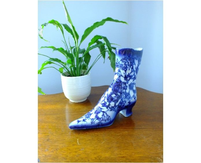 Victorian Style Shoe Flower Vase Ornament-Flow Blue and White Ironstone-1970s Vintage