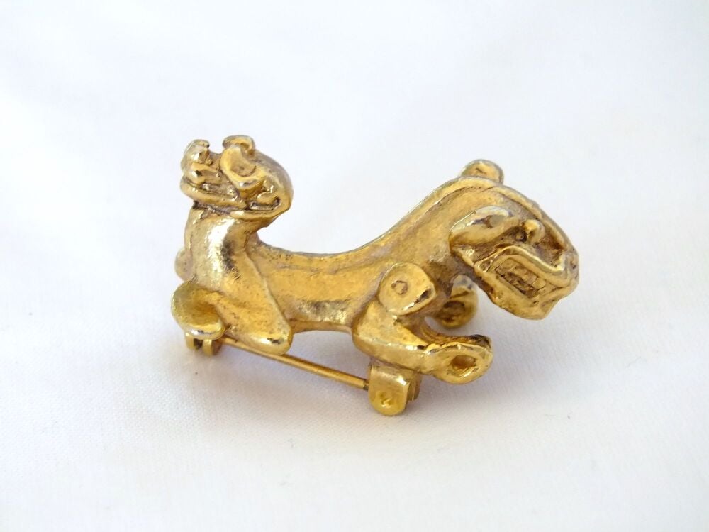 Chinese Foo Dog Gilt Metal Pin Brooch-1970s Vintage