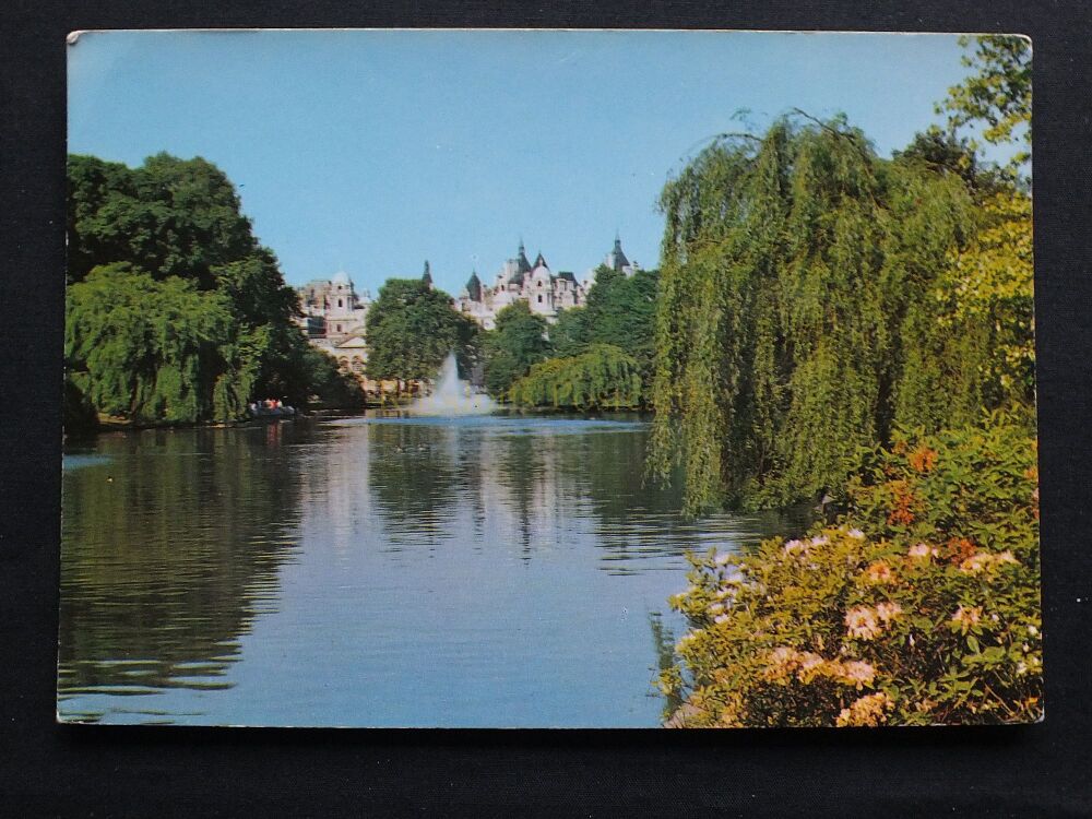 St James Park London- Circa 1980s J Arthur Dixon Photo Postcard