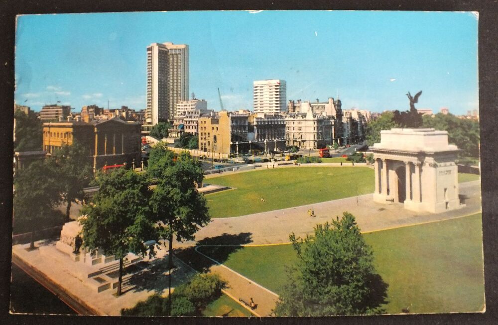 Hyde Park Corner London-Circa 1970s Postcard