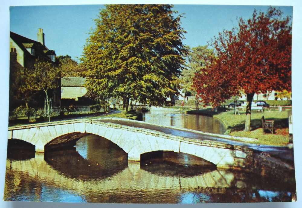Bourton on the Water, Gloucestershire-Cotswolds Colour Photo Postcard