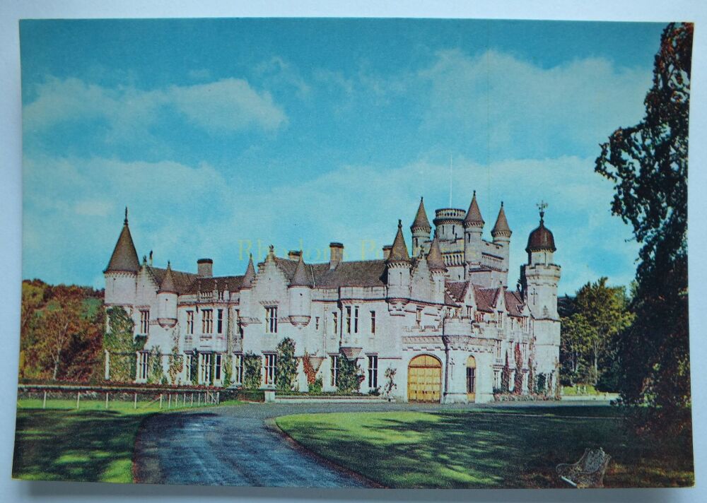 Balmoral Castle Royal Dundeeside-Colour Photo Postcard