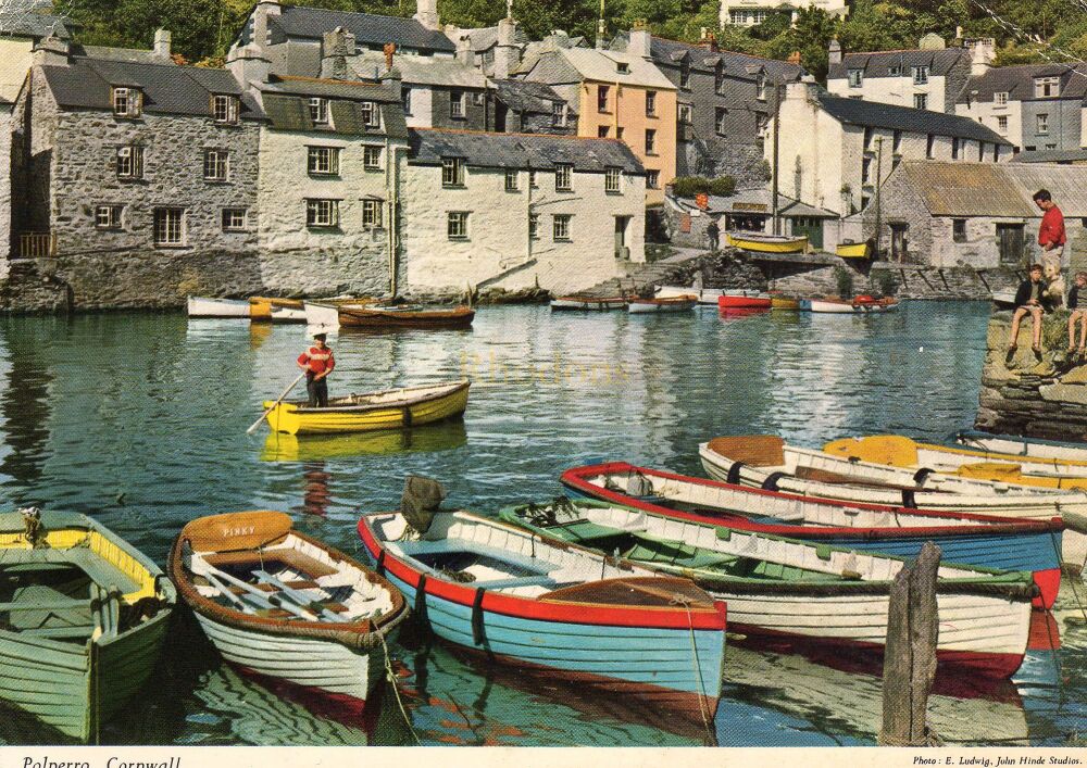 Polperro Cornwall-Quayside Photo View Postcard-1980s