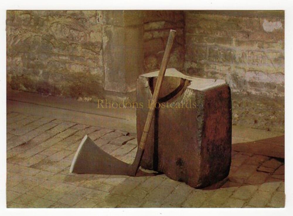 Tower of London Armouries- Block and Axe-Dept of the Environment Postcard