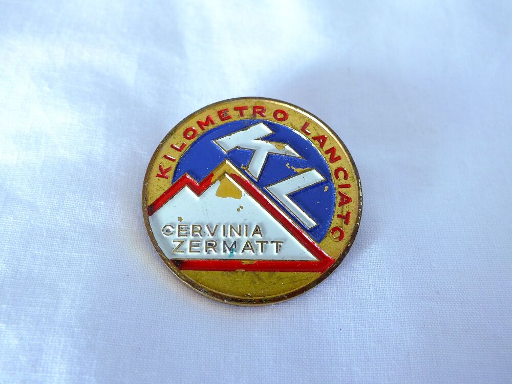 Swiss Ski Resort Pin Badge-Zermatt.
