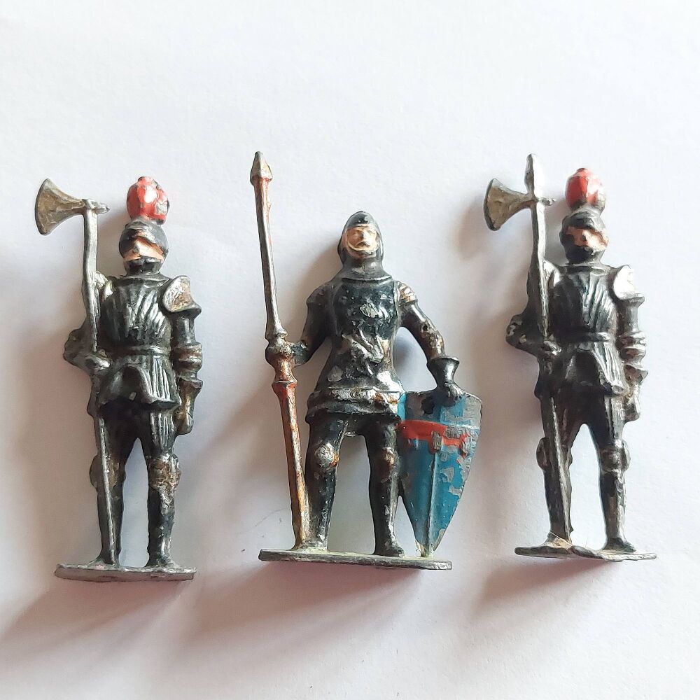 Painted Metal Scale Model Medieval Soldiers / Guards-Group of 3