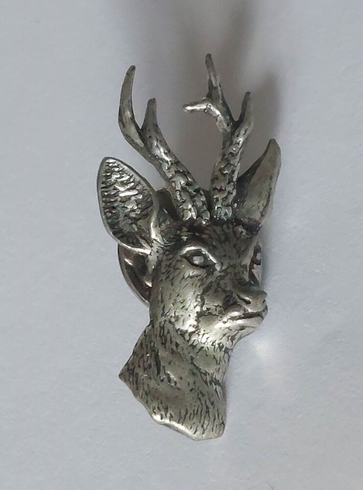 Pewter Stags Head Tie Tac Pin Badge