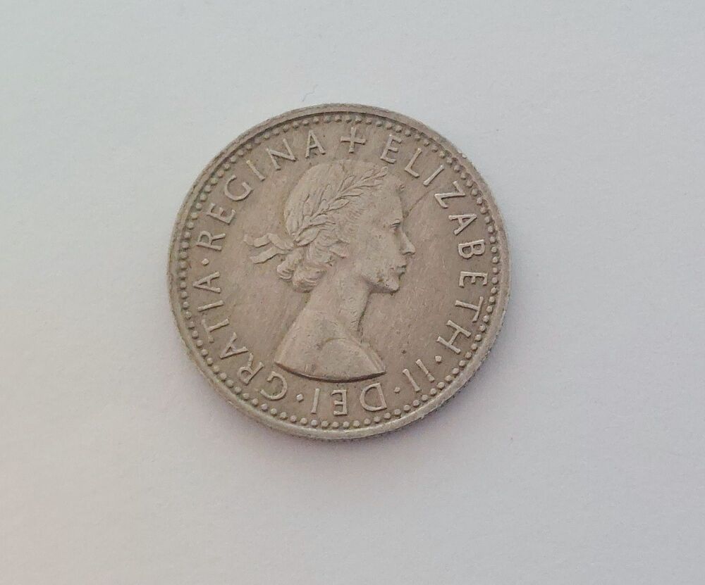 Queen Elizabeth II 1967 Sixpence / 6d Coin