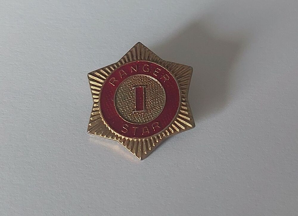 Girl Guides Ranger Star 1 Year Vintage Enameled Badge