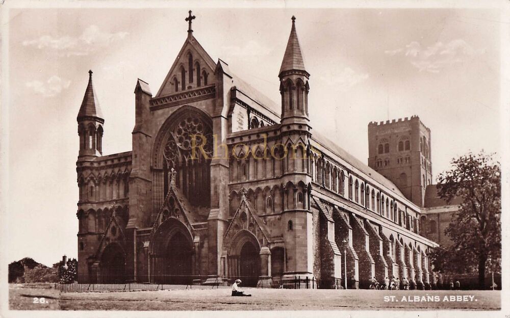 St Albans Abbey, Hertfordshire - 1950s Real Photo Postcard | Miss EDWARDS, Hadleigh, Essex 1951