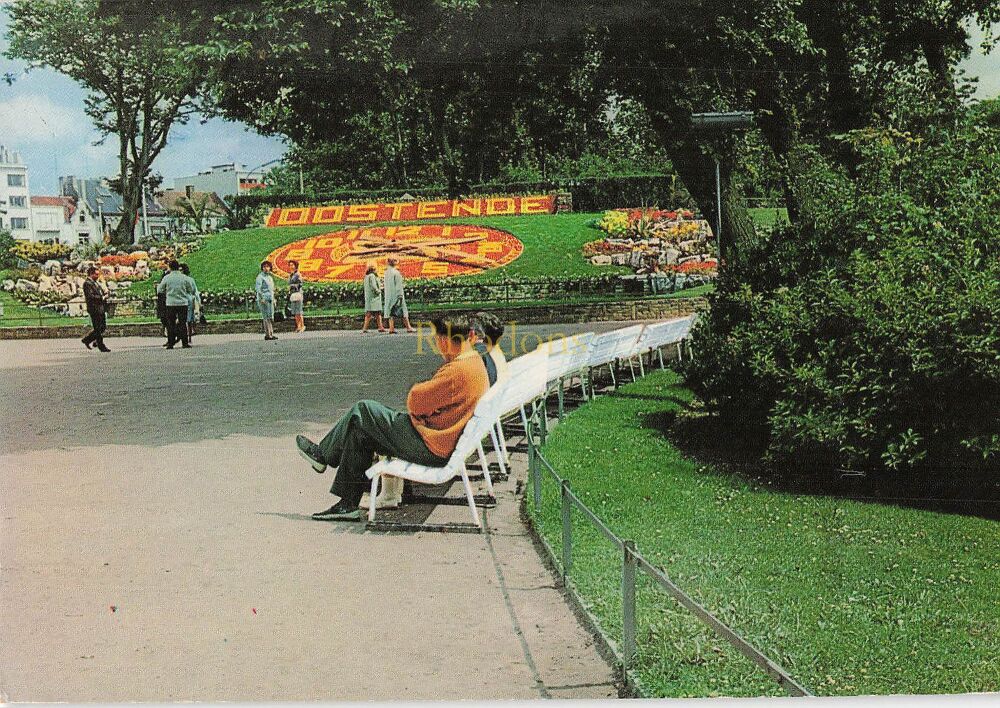 Ostend, Oostende-Recreation Park and Floral Clock Photo Postcard