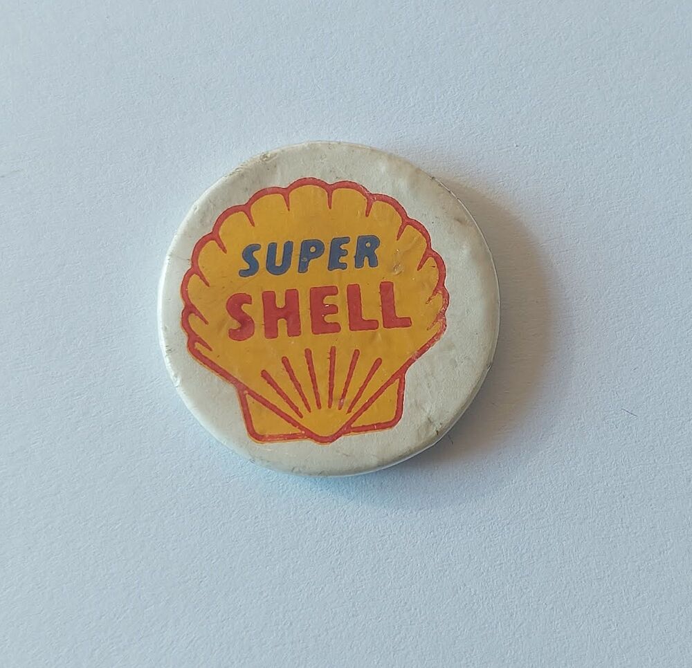 Super Shell Motor Oil Button Badge - Circa 1960s Vintage Automobilia Advertising