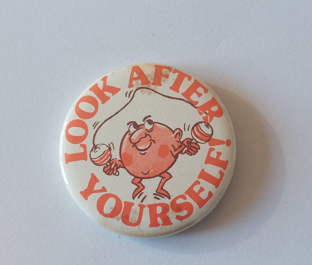 Look After Yourself Badge - c1970s Health Campaign Novelty Button Pin