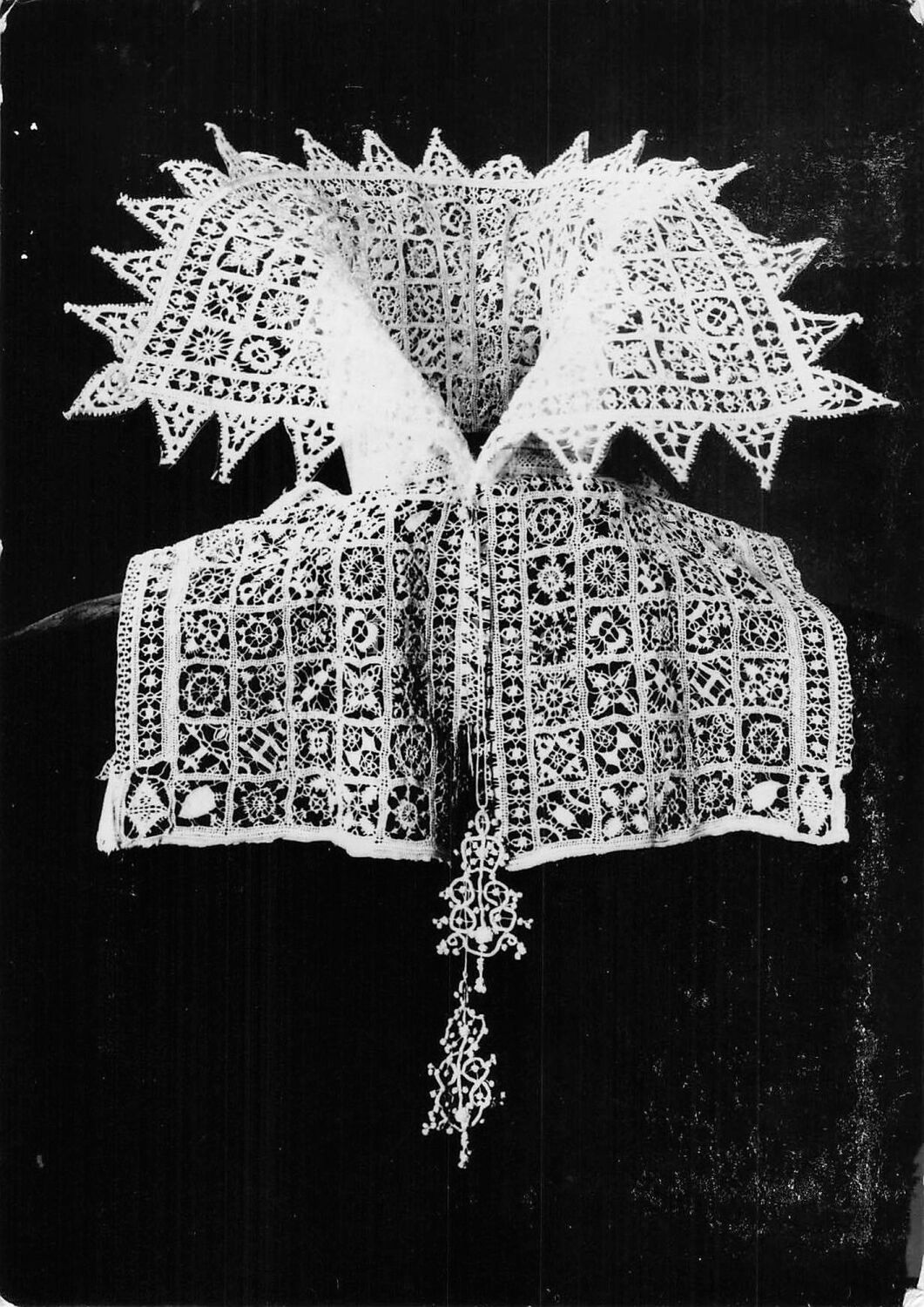 Rijksmuseum Amsterdam - 17th Century Italian Lace Collar - 1970s Photo Post