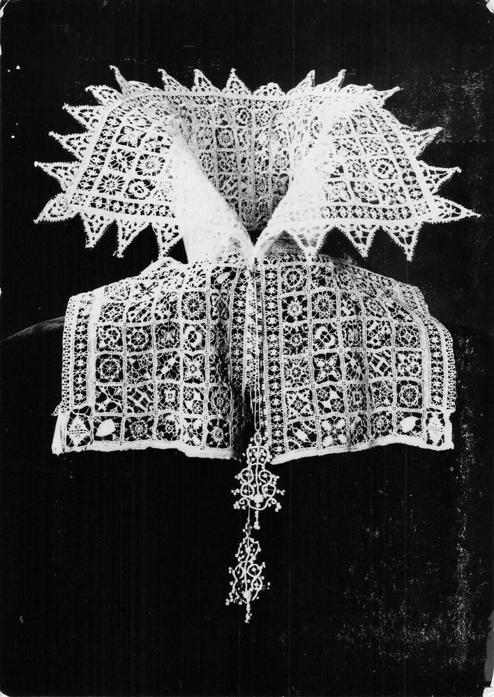 Rijksmuseum Amsterdam - 17th Century Italian Lace Collar - 1970s Photo Postcard