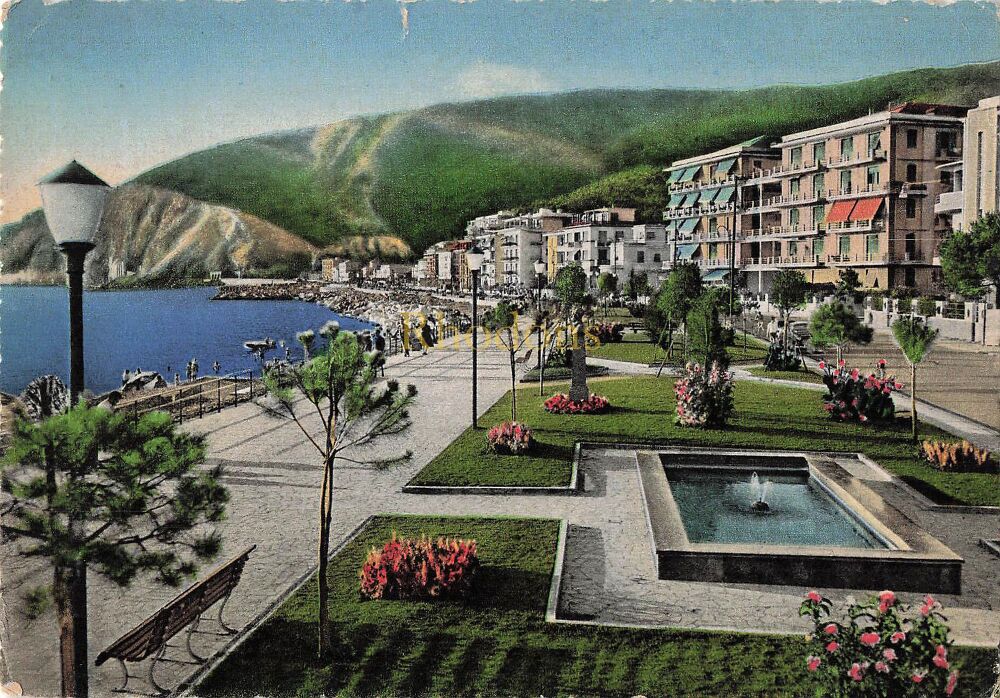 Italy / Italian Postcards -Sestri Levante, Italy - Promenade Photo Postcard