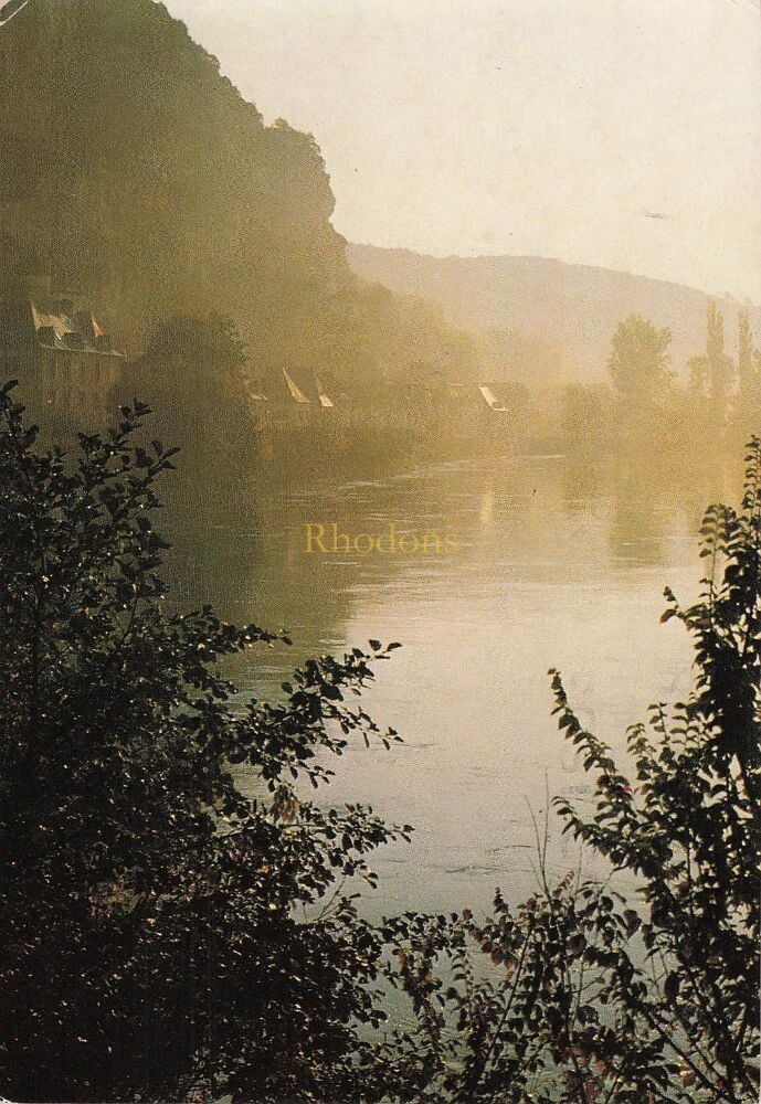 Les Berges de la Dordogne, France -La Roque-Gageac - 1980s Photo Postcard