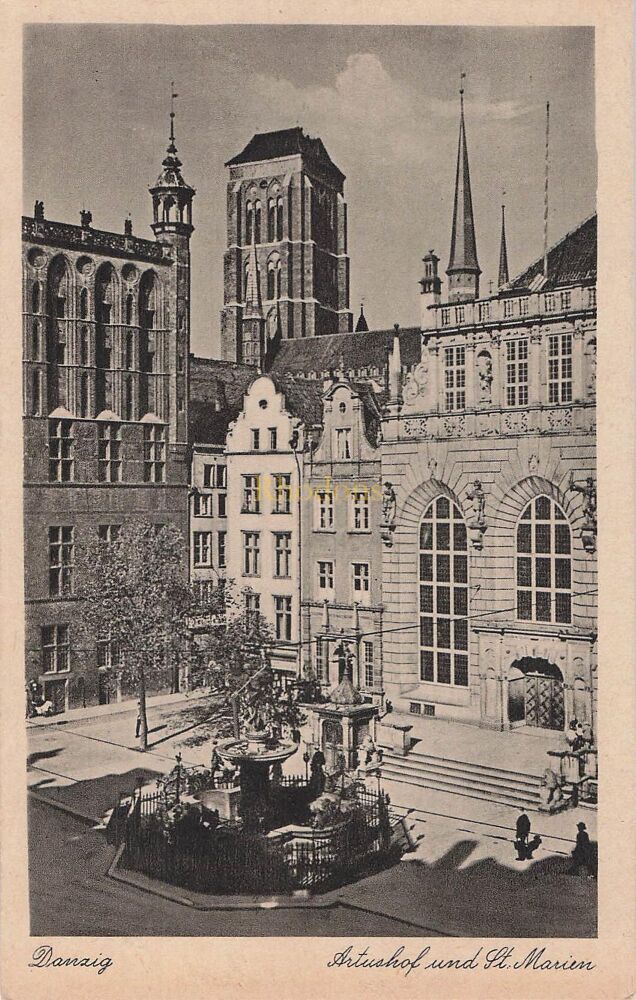 Danzig, Germany-Artushof und St.Marien Church-1930s Postcard