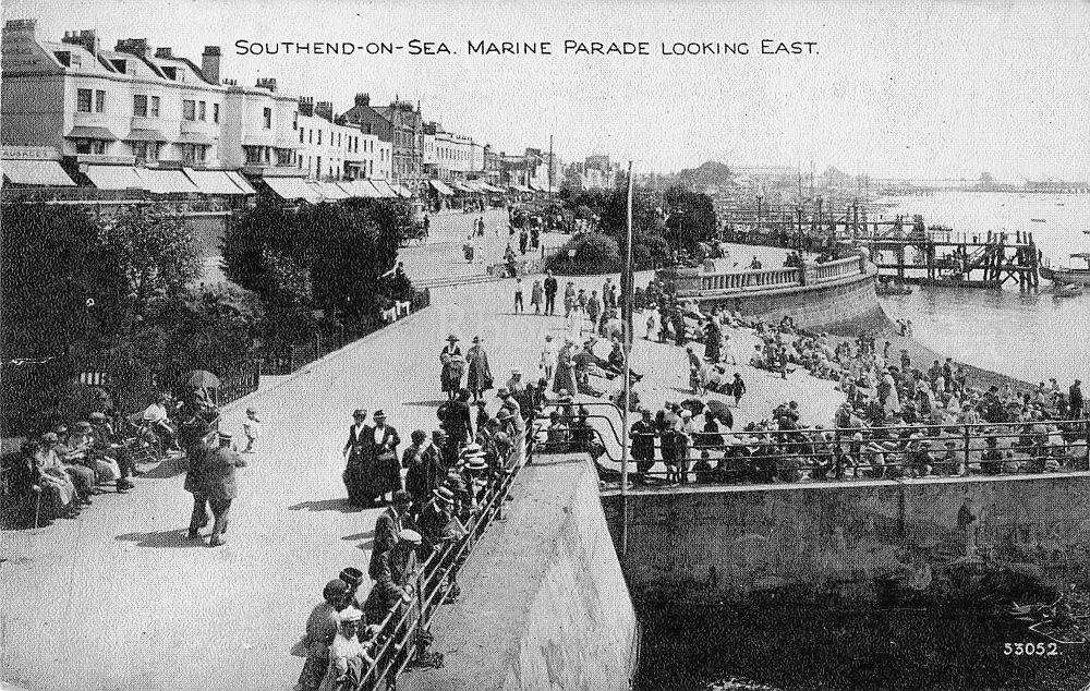 Essex Postcard-Southend on Sea, Marine Parade Looking East-Early 1900s Photochrom View