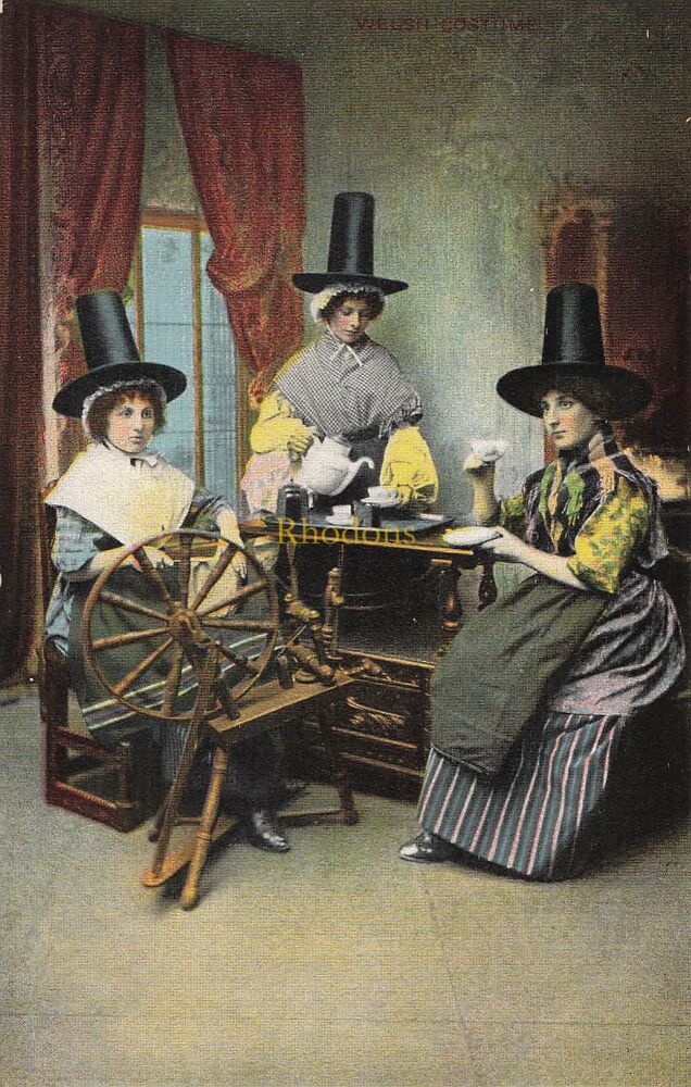 Wales Postcard-Welsh Women In National Costume With Spinning Wheel-Early 1900s Spa Series, Llandrindod Wells