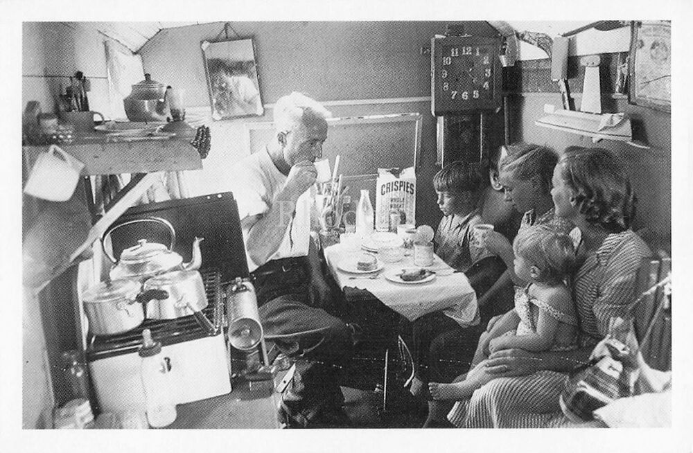 Nostalgia Postcard Collectors Club (NPCC)-Australian Immigrants, 1954-From 1992 Set #36