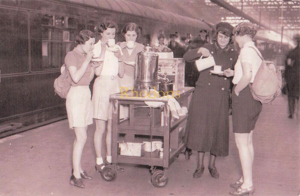 Social History-Office Workers Go Hiking, 1935-From The Nostalgia Postcard Collectors Club-1991 Set #18