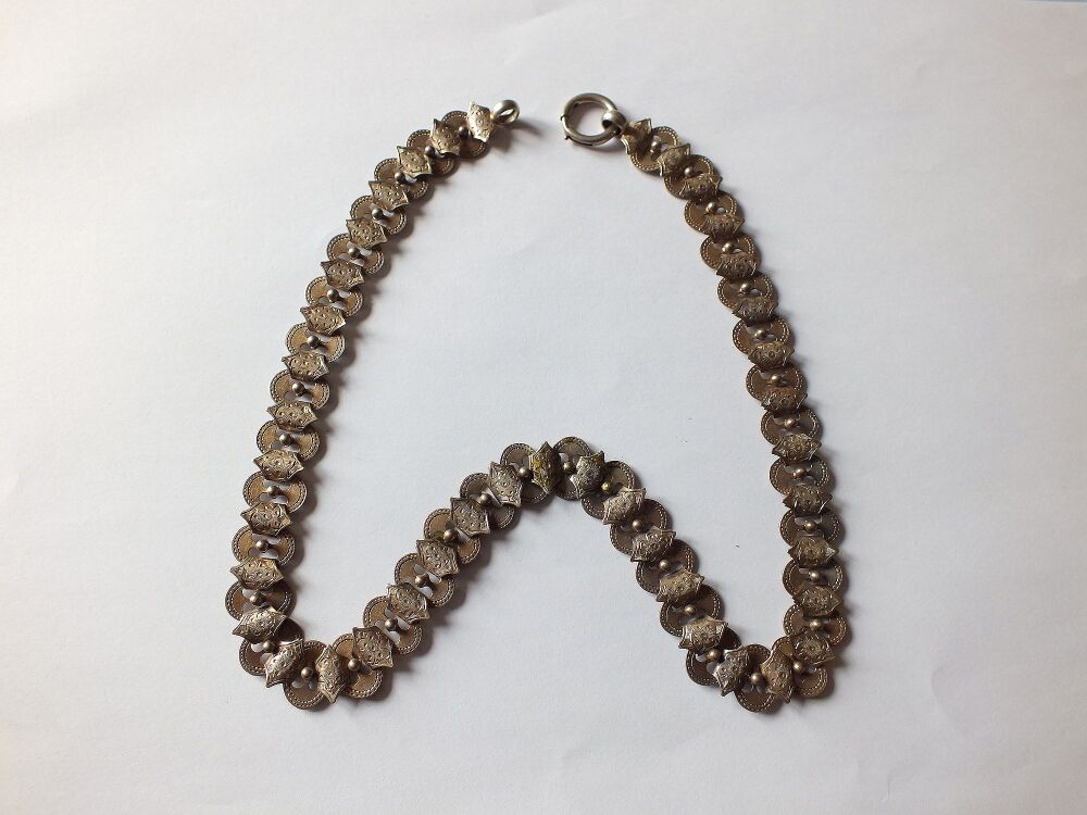 Eastern Metal Link Necklace-43 cms Long