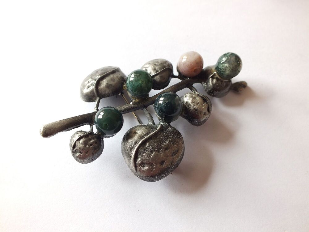 Costume Pin Brooches x4