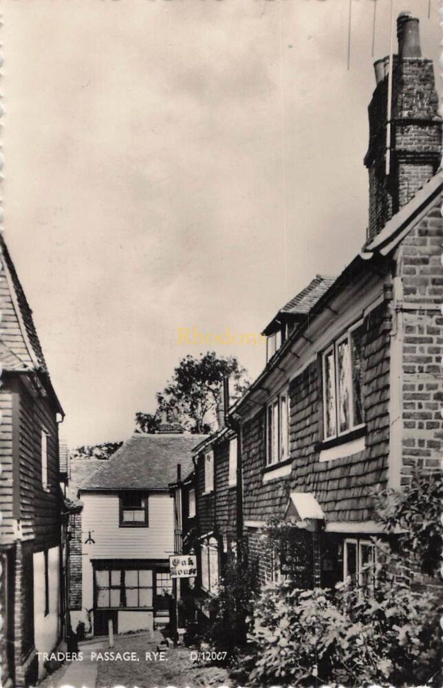 Sussex Postcard-Traders Passage, Rye, East Sussex-1950s Norman Series RP
